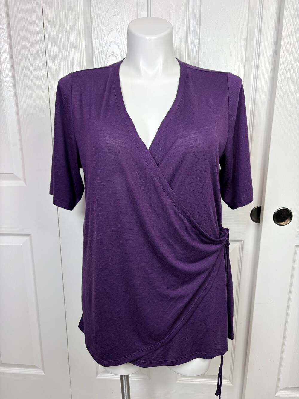 Torrid Purple Short Sleeve Wrap Top V-Neck Side Tie Waist Size 2X NWT